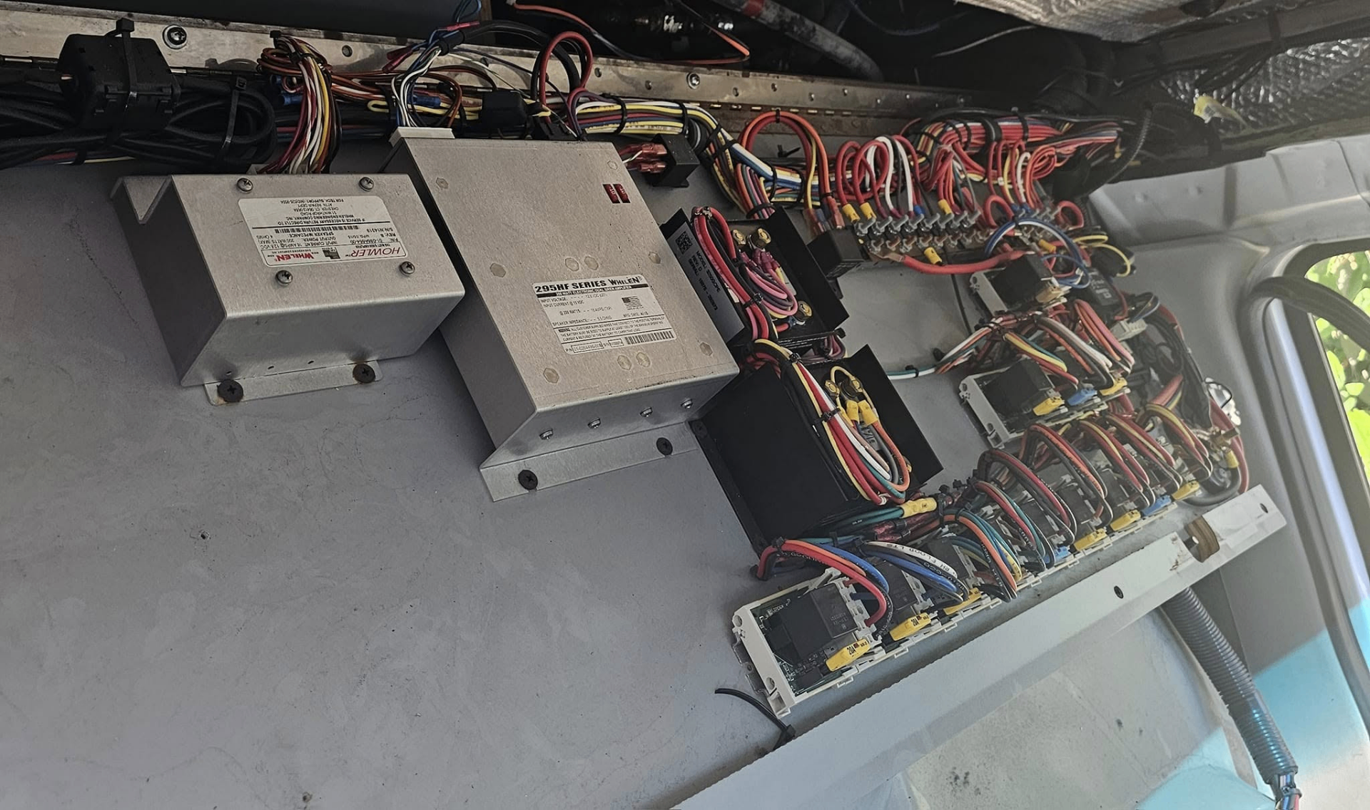 Whelen Power Cabinet